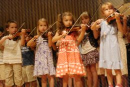 Children Playing Violin Suzuki Institute